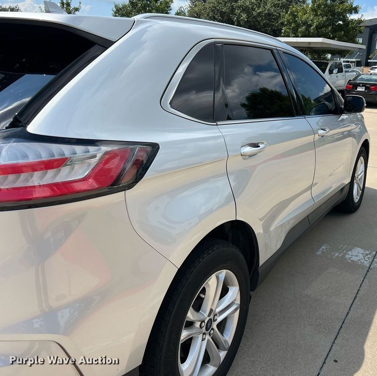 image for item EJ3018 2019 Ford Edge SEL SUV