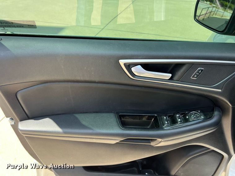 image for item EJ3018 2019 Ford Edge SEL SUV