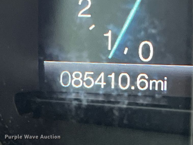 image for item EJ3018 2019 Ford Edge SEL SUV