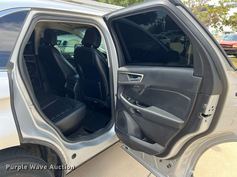 image for item EJ3018 2019 Ford Edge SEL SUV