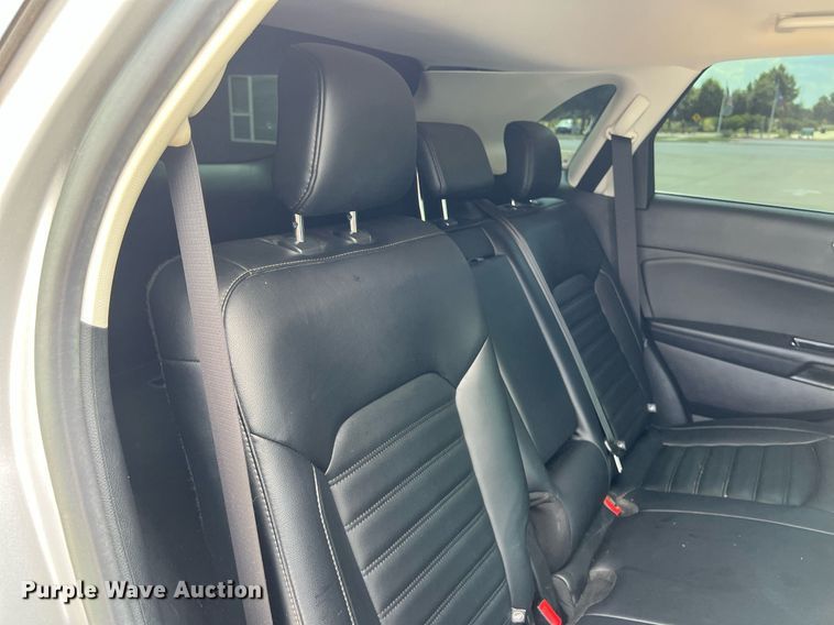 image for item EJ3018 2019 Ford Edge SEL SUV