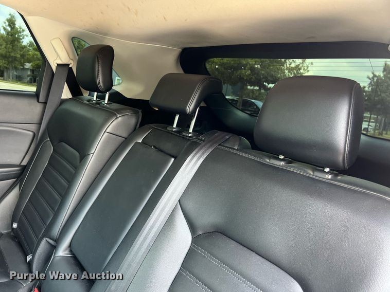 image for item EJ3018 2019 Ford Edge SEL SUV