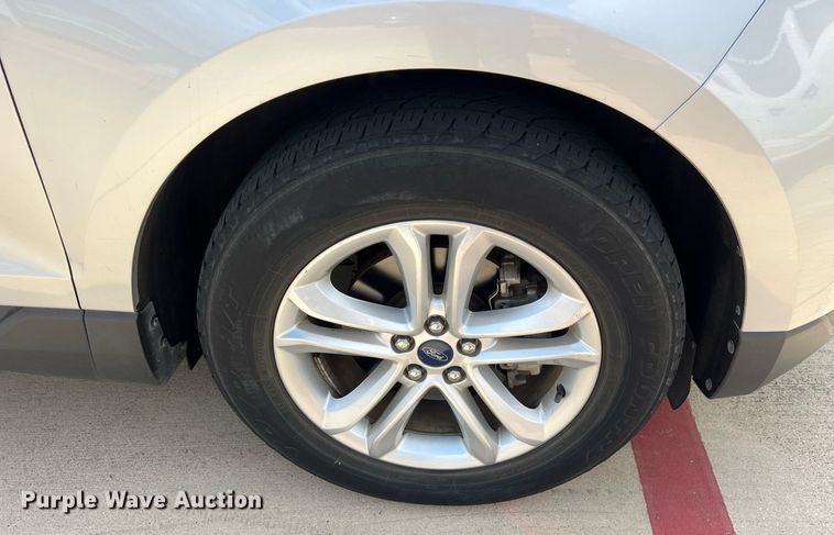 image for item EJ3018 2019 Ford Edge SEL SUV