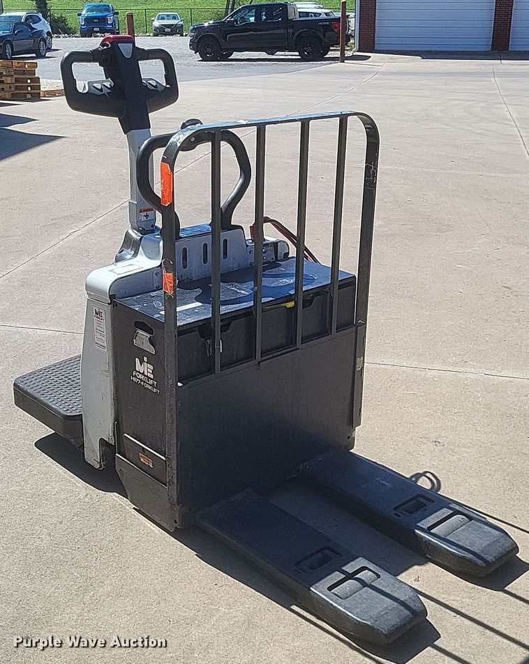 image for item EJ8037 Uni Carriers RPXT2W2G60BV pallet jack