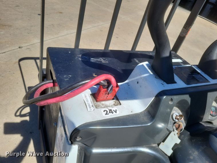 image for item EJ8037 Uni Carriers RPXT2W2G60BV pallet jack