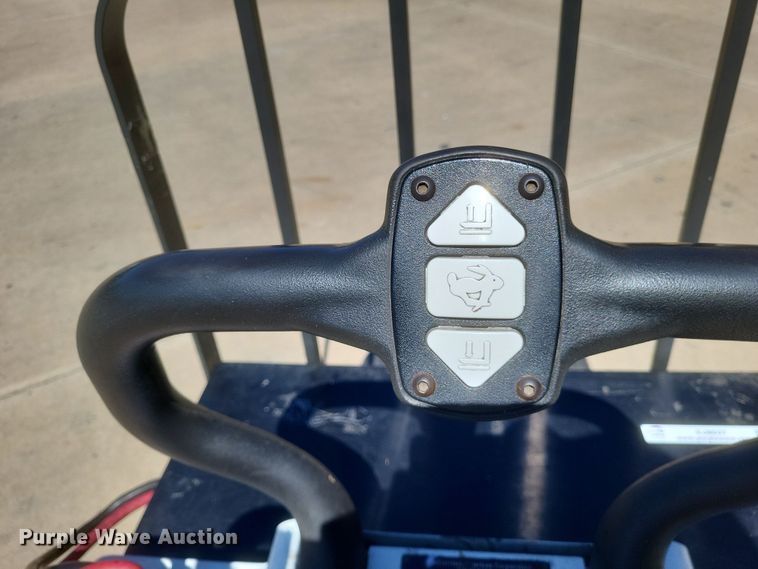 image for item EJ8037 Uni Carriers RPXT2W2G60BV pallet jack