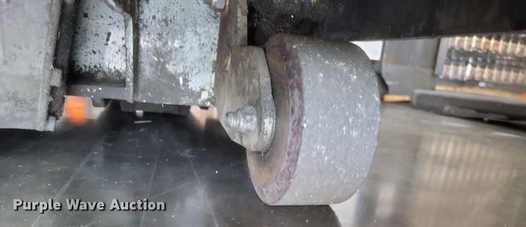 image for item EJ8037 Uni Carriers RPXT2W2G60BV pallet jack