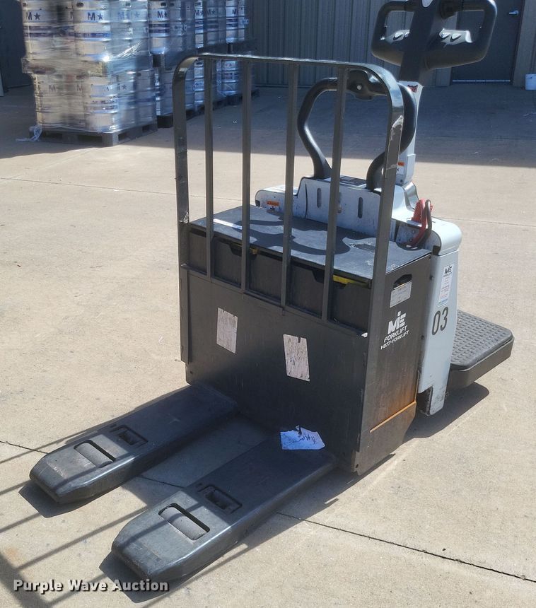 image for item EJ8038 Uni Carriers RPXT2W2G60BV pallet jack