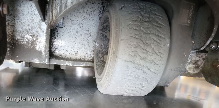 image for item EJ8038 Uni Carriers RPXT2W2G60BV pallet jack