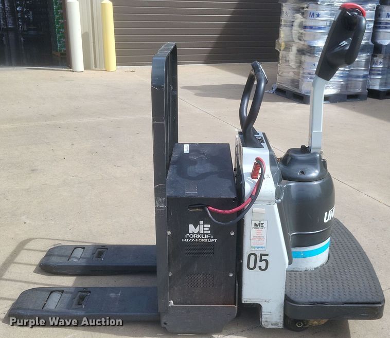 image for item EJ8039 Uni Carriers  RPXT2W2G60BV pallet jack