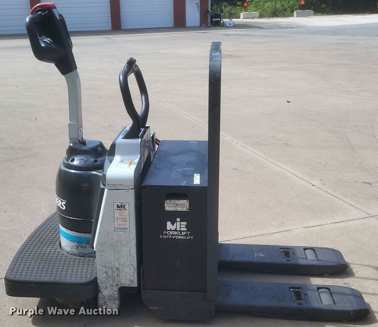 image for item EJ8039 Uni Carriers  RPXT2W2G60BV pallet jack
