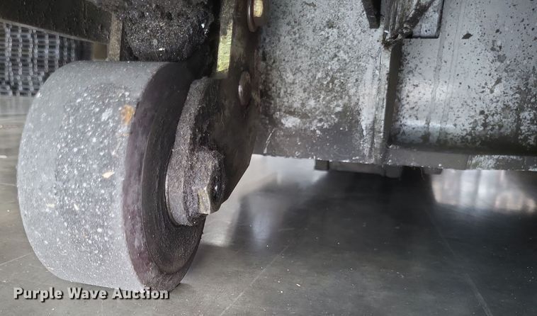 image for item EJ8039 Uni Carriers  RPXT2W2G60BV pallet jack