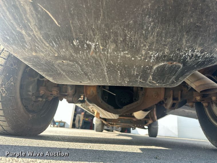 image for item EJ8977 2013 Chevrolet  Silverado 3500 Crew Cab dump bed pickup truck