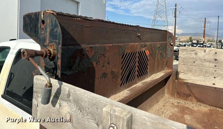 image for item EJ8977 2013 Chevrolet  Silverado 3500 Crew Cab dump bed pickup truck