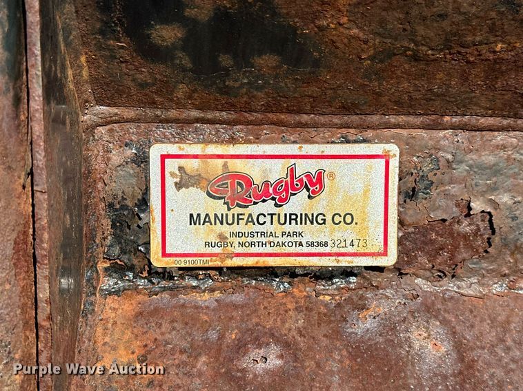 image for item EJ8977 2013 Chevrolet  Silverado 3500 Crew Cab dump bed pickup truck