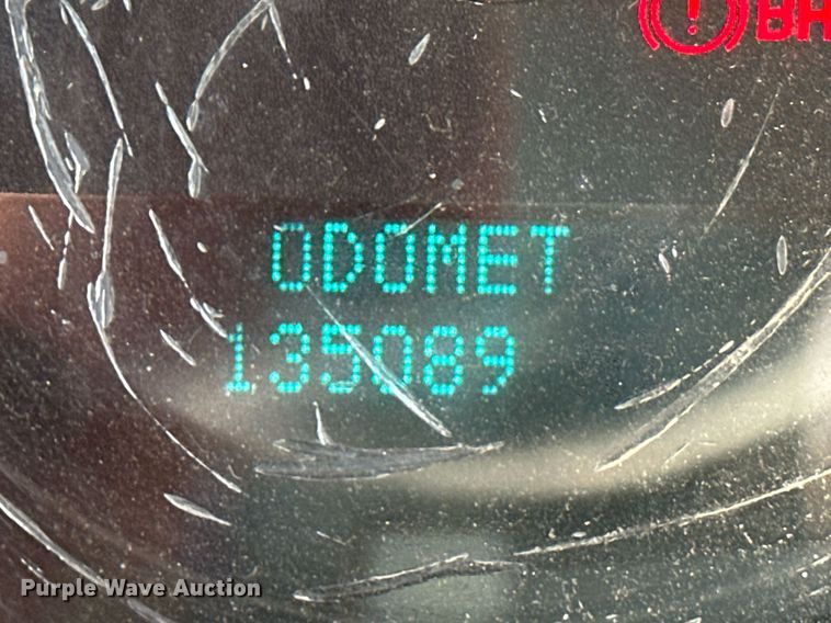 image for item EJ8977 2013 Chevrolet  Silverado 3500 Crew Cab dump bed pickup truck