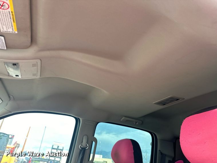 image for item EJ8977 2013 Chevrolet  Silverado 3500 Crew Cab dump bed pickup truck