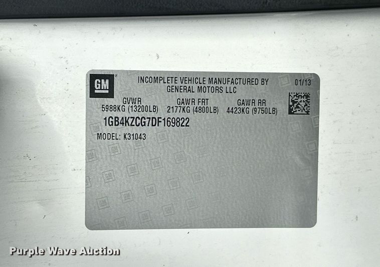 image for item EJ8977 2013 Chevrolet  Silverado 3500 Crew Cab dump bed pickup truck