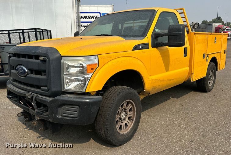 image for item EJ8979 2013 Ford F250 Super Duty utility bed pickup truck