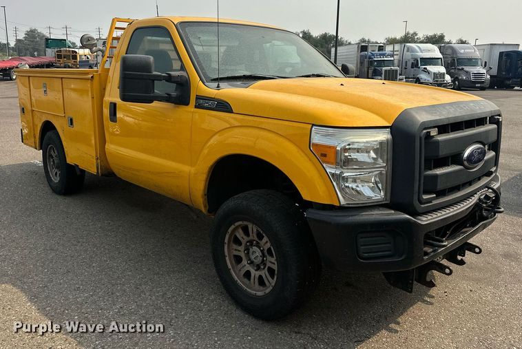 image for item EJ8979 2013 Ford F250 Super Duty utility bed pickup truck