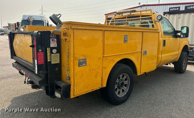 image for item EJ8979 2013 Ford F250 Super Duty utility bed pickup truck