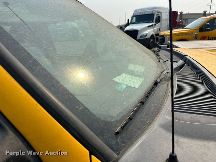 image for item EJ8979 2013 Ford F250 Super Duty utility bed pickup truck