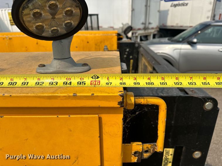 image for item EJ8979 2013 Ford F250 Super Duty utility bed pickup truck