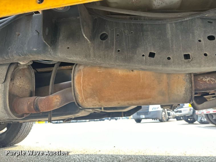 image for item EJ8979 2013 Ford F250 Super Duty utility bed pickup truck