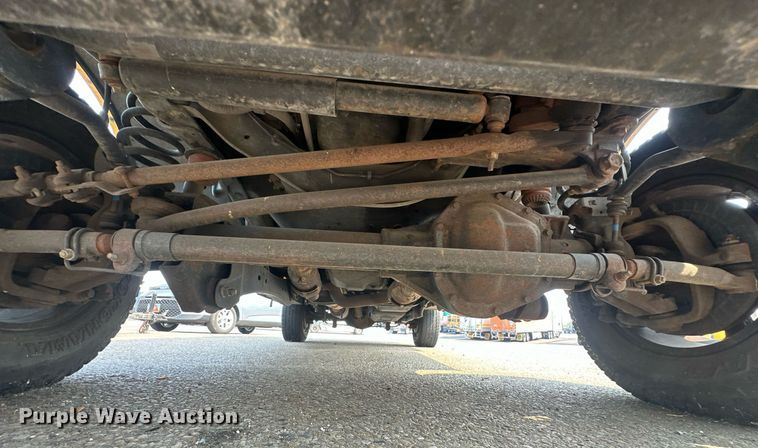 image for item EJ8979 2013 Ford F250 Super Duty utility bed pickup truck