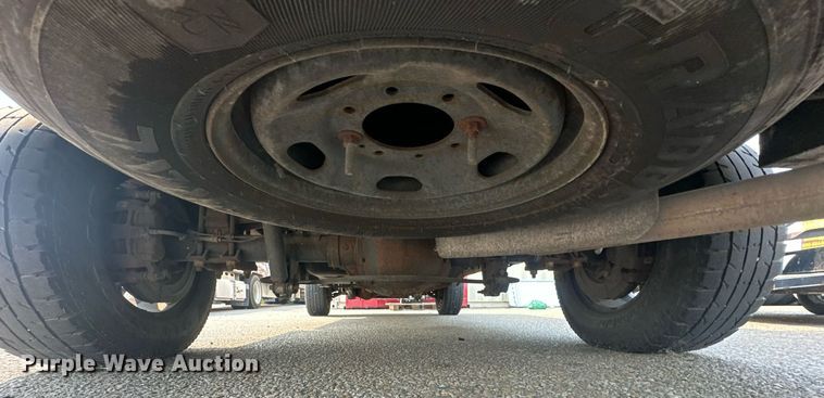 image for item EJ8979 2013 Ford F250 Super Duty utility bed pickup truck