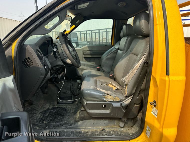 image for item EJ8979 2013 Ford F250 Super Duty utility bed pickup truck