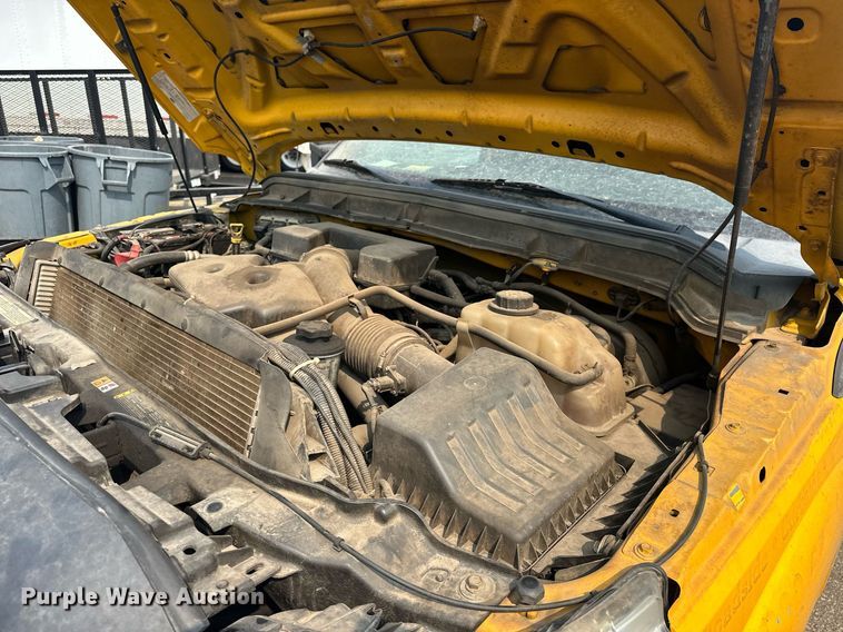 image for item EJ8979 2013 Ford F250 Super Duty utility bed pickup truck