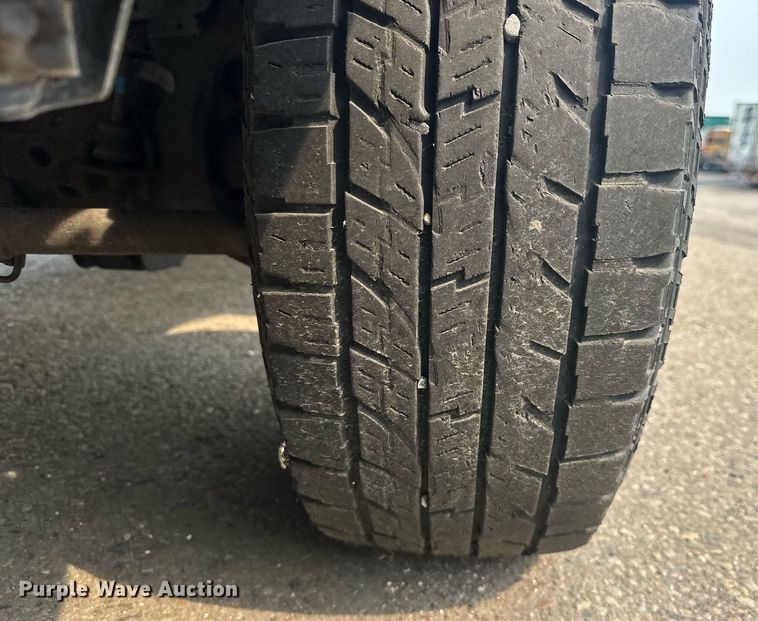 image for item EJ8979 2013 Ford F250 Super Duty utility bed pickup truck