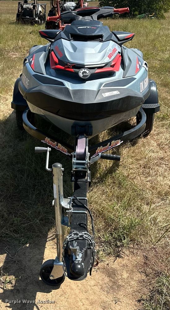 image for item EJ8985 2018 Sea Doo RXTX 300 personal watercraft