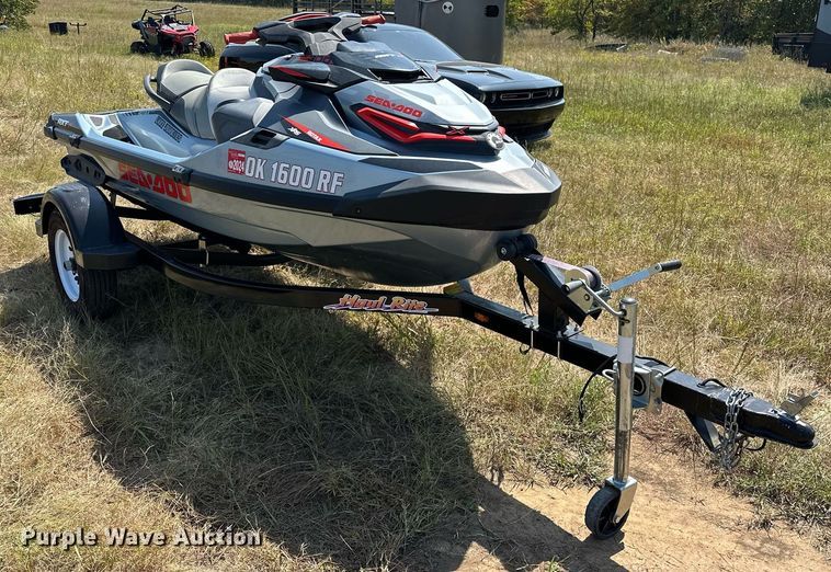 image for item EJ8985 2018 Sea Doo RXTX 300 personal watercraft