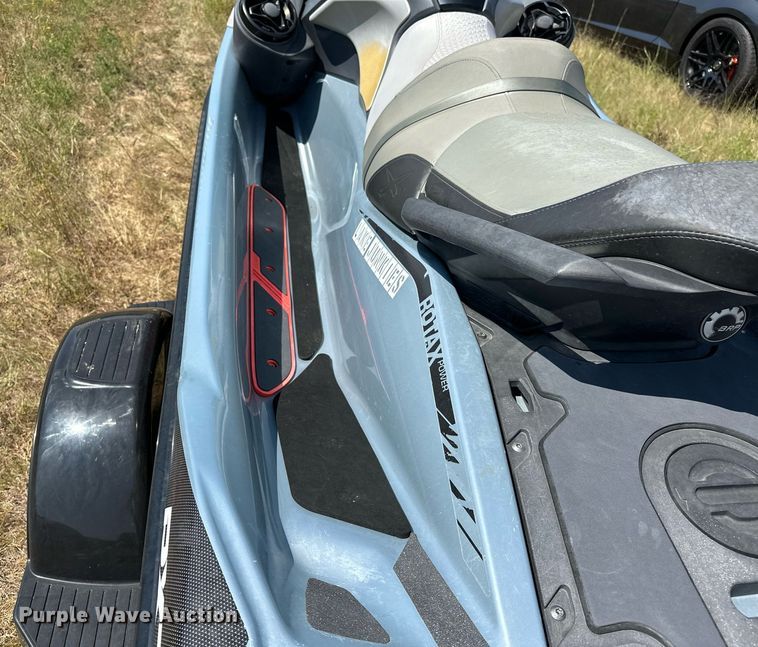 image for item EJ8985 2018 Sea Doo RXTX 300 personal watercraft