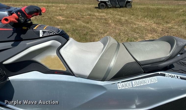 image for item EJ8985 2018 Sea Doo RXTX 300 personal watercraft