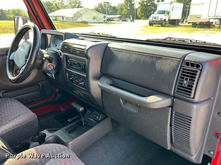 image for item EK3235 1999 Jeep Wrangler Sport SUV