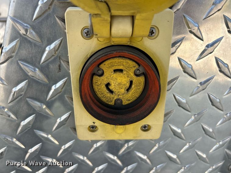 image for item EK3263 1998 KME ladder fire truck