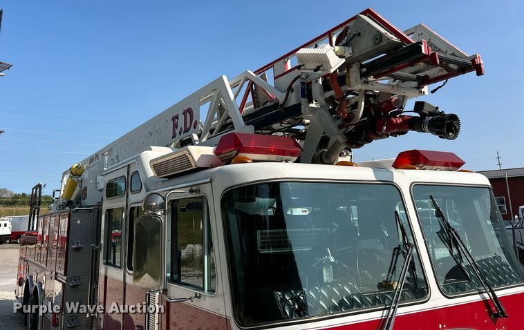 image for item EK3263 1998 KME ladder fire truck
