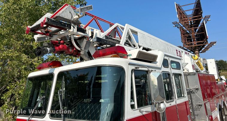 image for item EK3263 1998 KME ladder fire truck