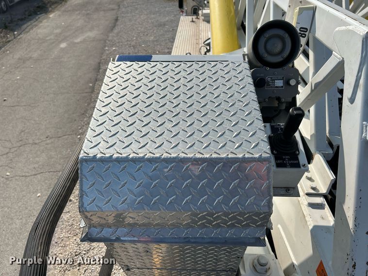 image for item EK3263 1998 KME ladder fire truck