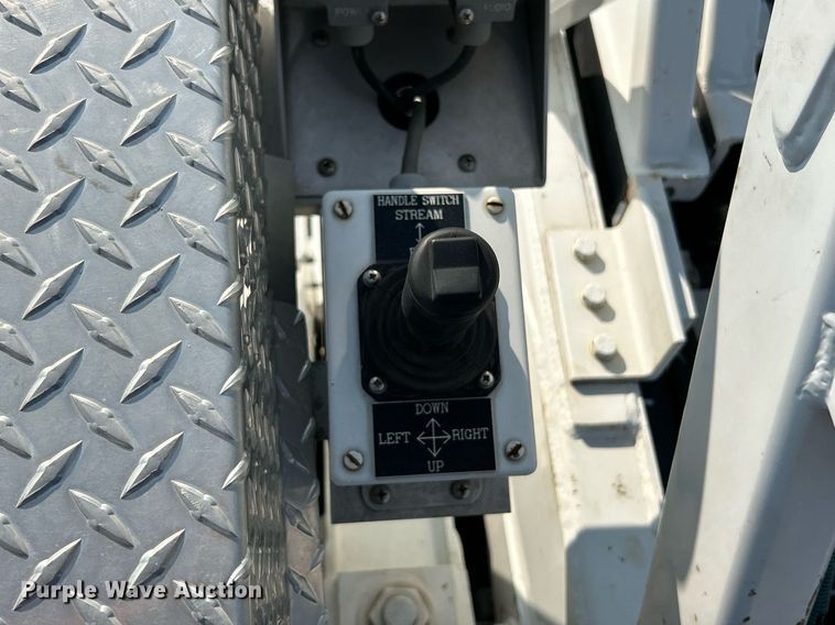 image for item EK3263 1998 KME ladder fire truck