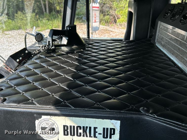 image for item EK3263 1998 KME ladder fire truck