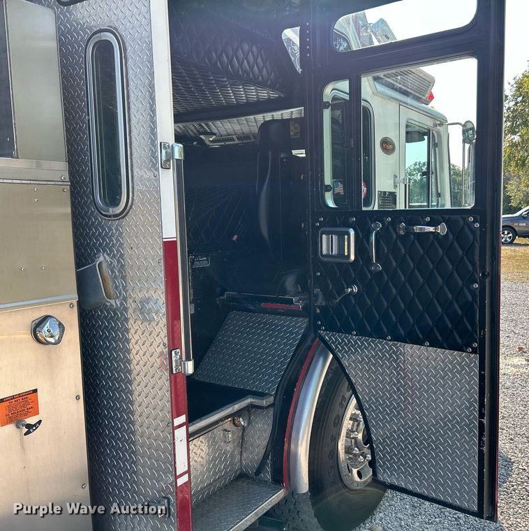 image for item EK3263 1998 KME ladder fire truck