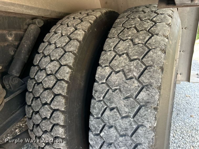 image for item EK3263 1998 KME ladder fire truck