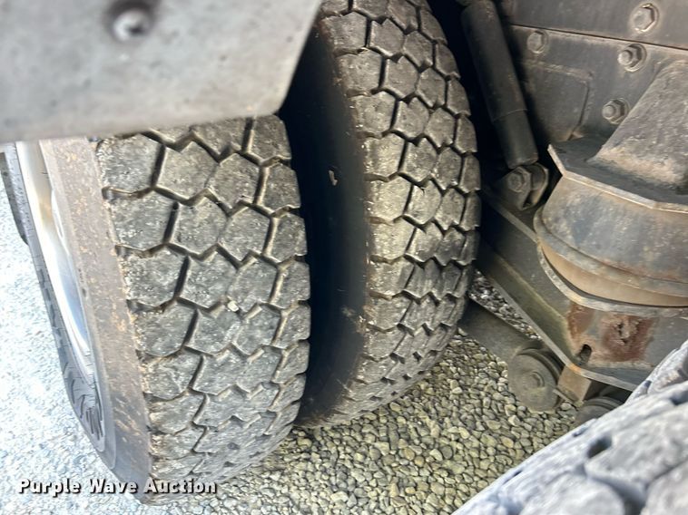 image for item EK3263 1998 KME ladder fire truck