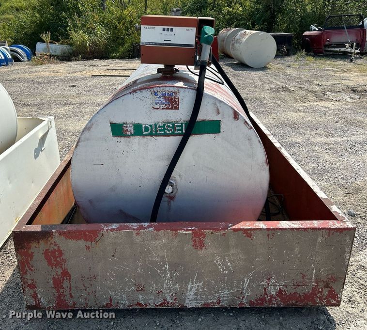 image for item EK3299 (2) fuel tanks