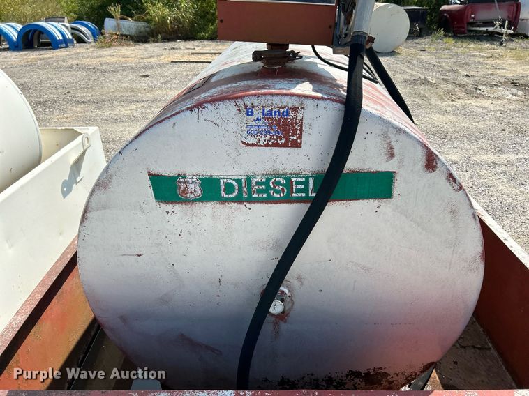 image for item EK3299 (2) fuel tanks