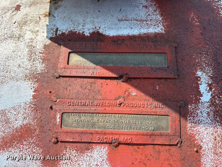 image for item EK3299 (2) fuel tanks